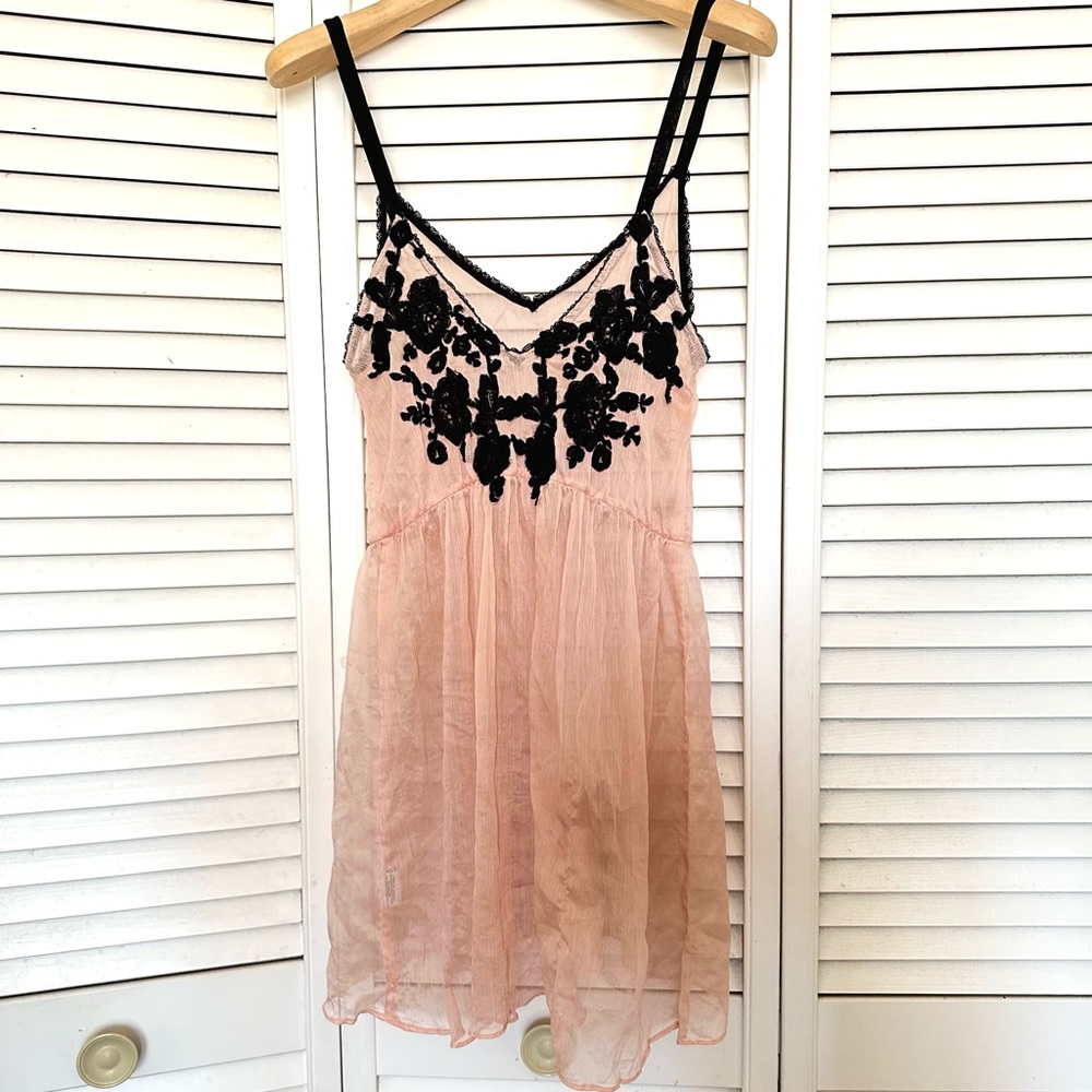 Beautiful Embroidered Dusty Pink Slip
